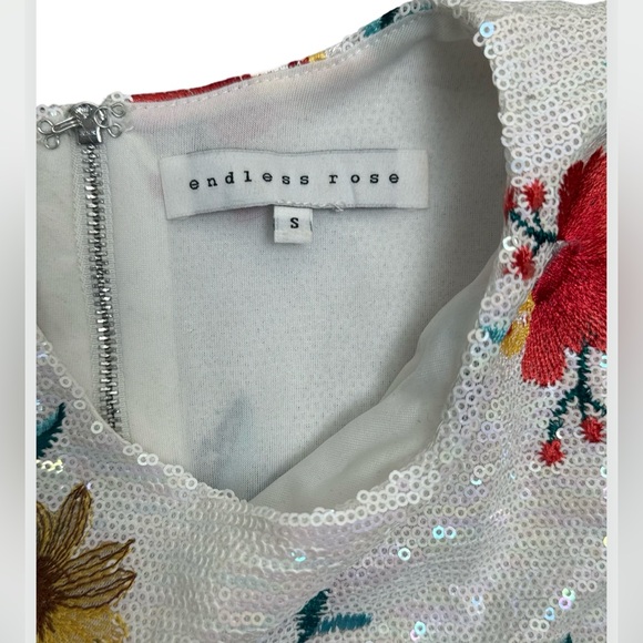 Endless Rose Sequin Embroidered Floral Peplum Tank Top Sleeveless Blouse Small - Picture 4 of 11